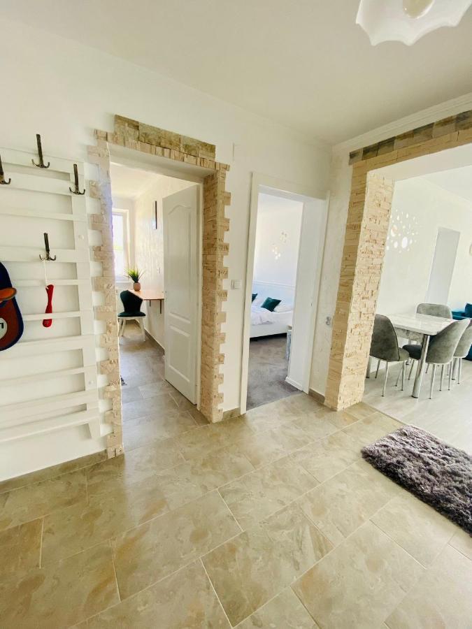 Apartament Tiron In Centru Orasului Gura Humorului Extérieur photo